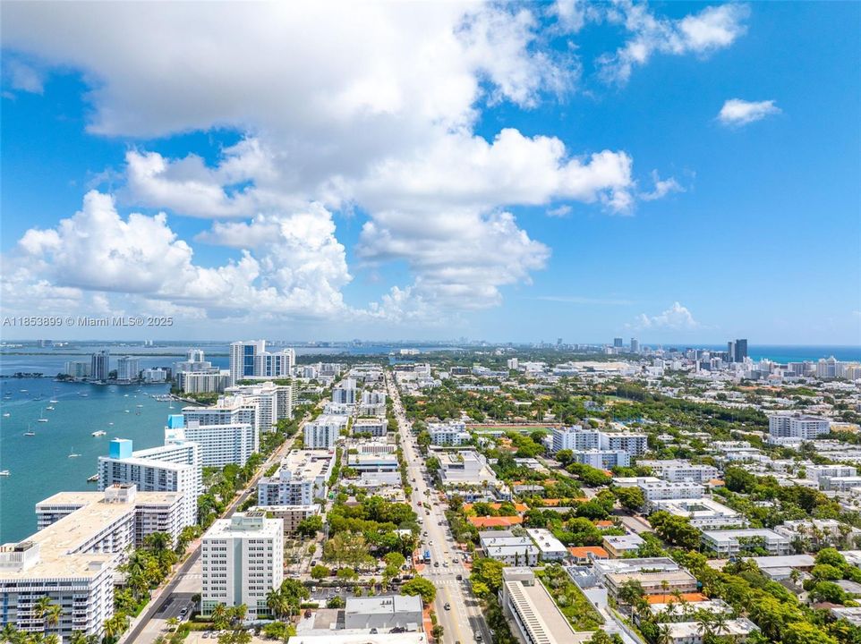 For Sale: $3,550,000 (2 beds, 2 baths, 1434 Square Feet)