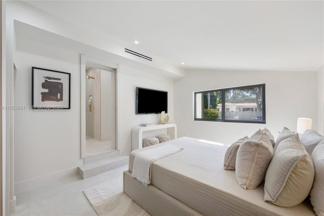 Bedroom 3 Suite