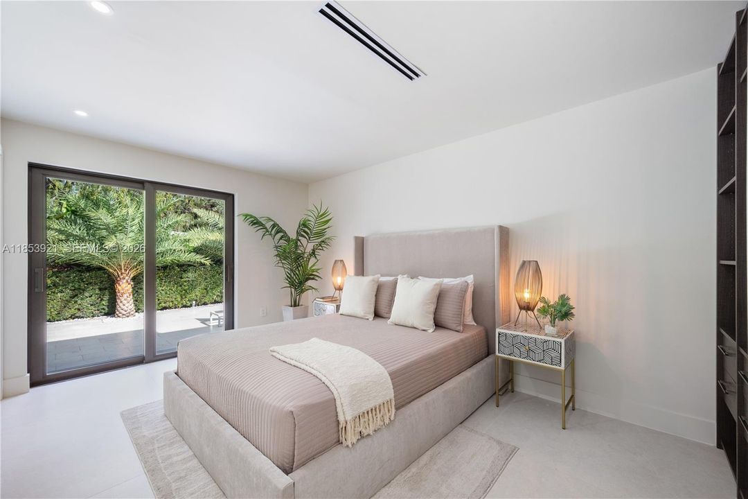 2nd Bedroom Suite