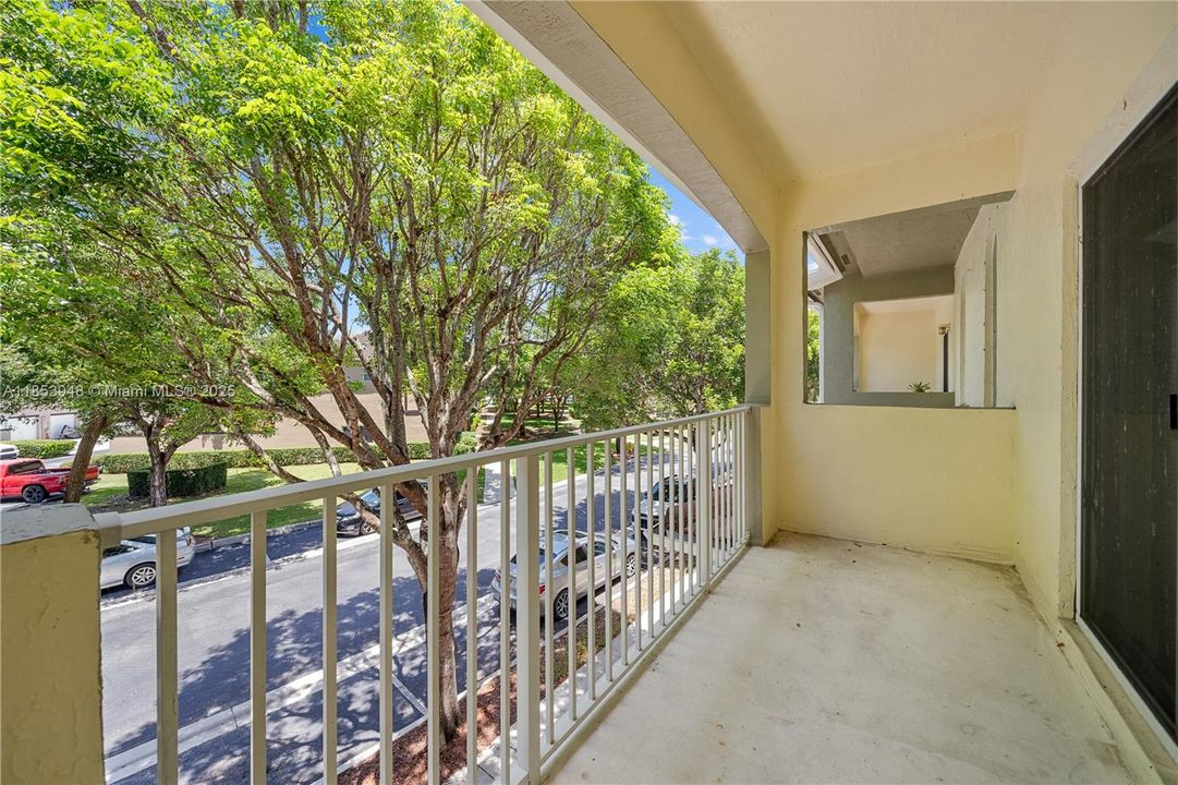 Недавно арендовано: $2,500 (2 спален, 2 ванн, 1431 Квадратных фут)