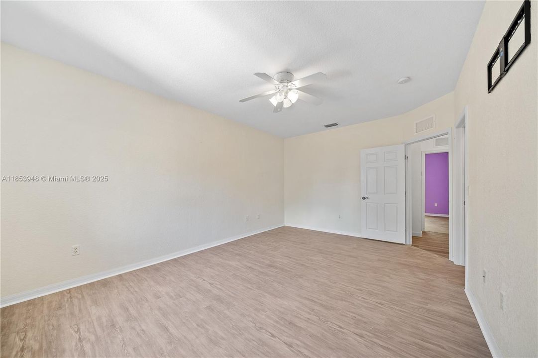 Недавно арендовано: $2,500 (2 спален, 2 ванн, 1431 Квадратных фут)