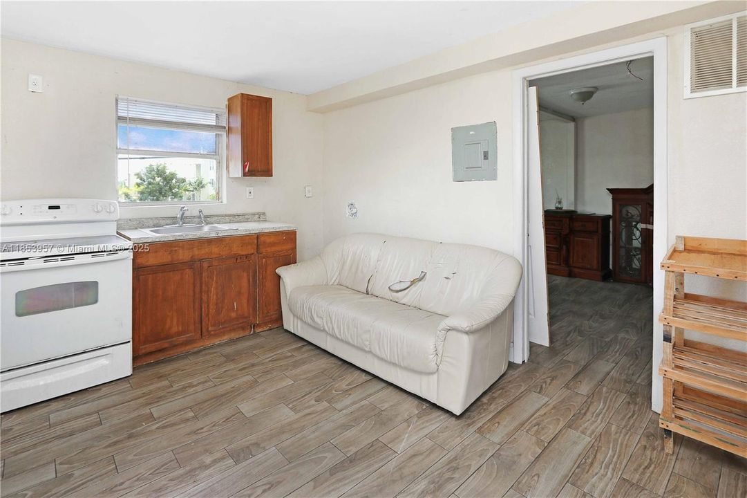 На продажу: $2,400,000 (0 спален, 0 ванн, 0 Квадратных фут)