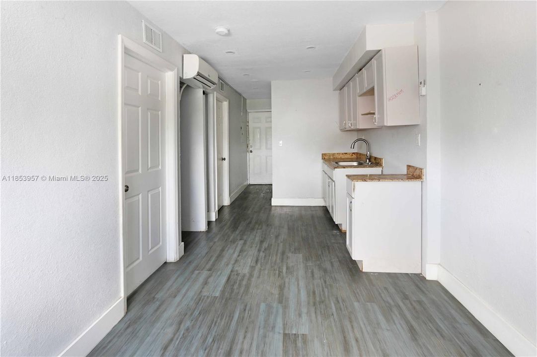 На продажу: $2,400,000 (0 спален, 0 ванн, 0 Квадратных фут)