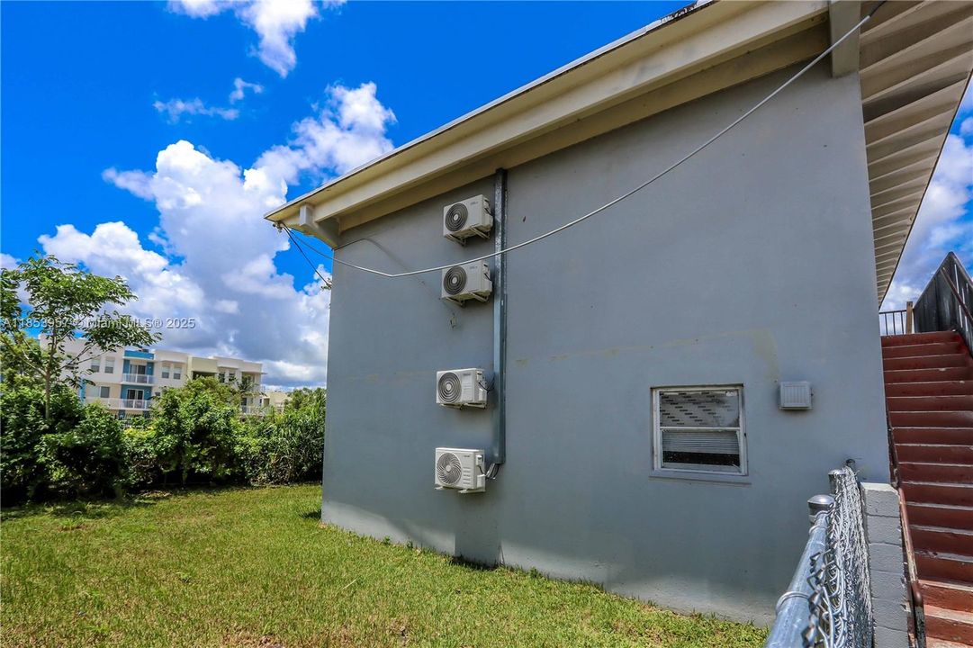 На продажу: $2,400,000 (0 спален, 0 ванн, 0 Квадратных фут)