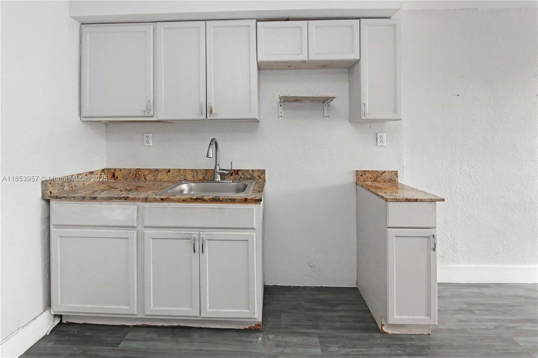 На продажу: $2,400,000 (0 спален, 0 ванн, 0 Квадратных фут)