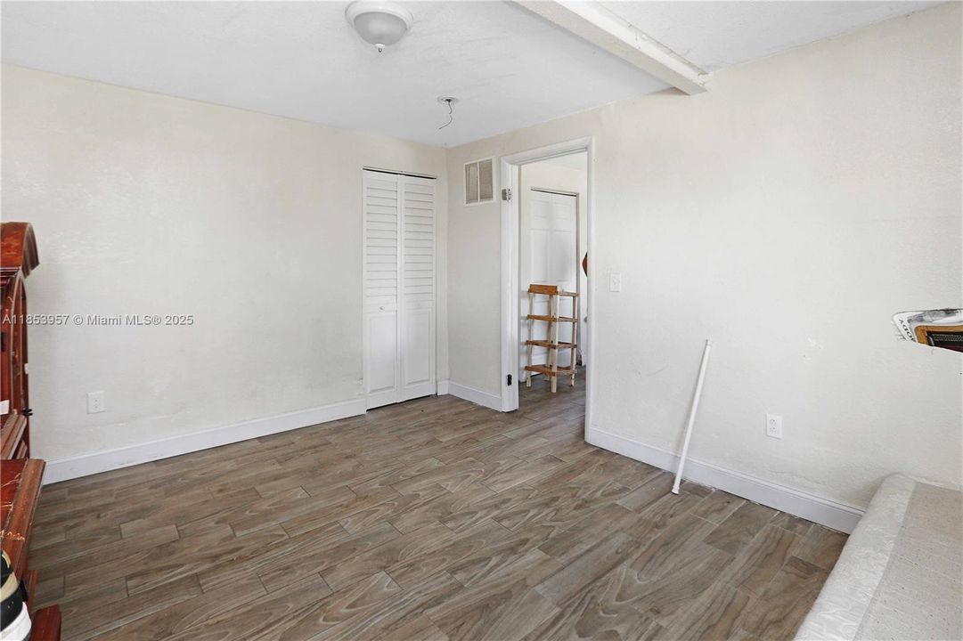 На продажу: $2,400,000 (0 спален, 0 ванн, 0 Квадратных фут)