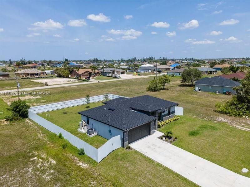 出租: $2,150 (3 贝兹, 2 浴室, 0 平方英尺)