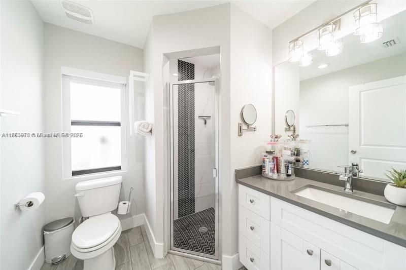 出租: $2,150 (3 贝兹, 2 浴室, 0 平方英尺)