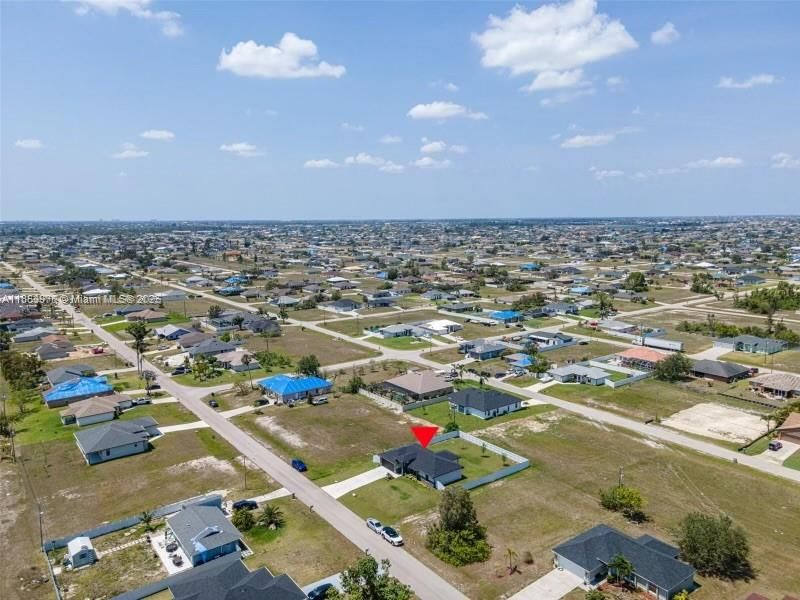 出租: $2,150 (3 贝兹, 2 浴室, 0 平方英尺)