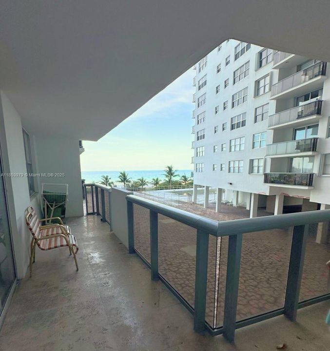 Недавно продано: $395,000 (2 спален, 2 ванн, 1360 Квадратных фут)