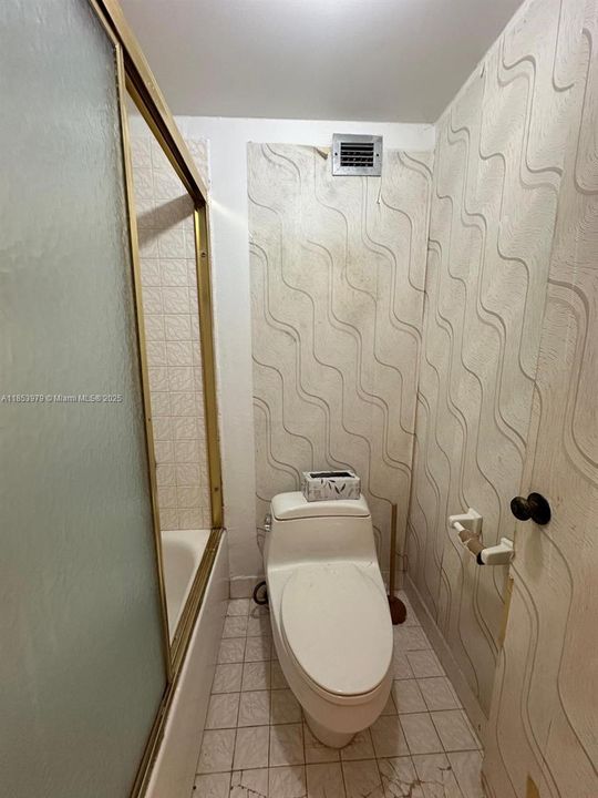 Недавно продано: $395,000 (2 спален, 2 ванн, 1360 Квадратных фут)