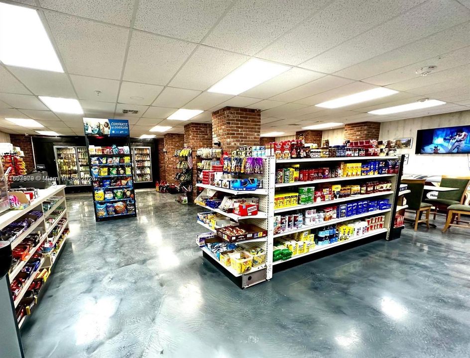 Недавно продано: $395,000 (2 спален, 2 ванн, 1360 Квадратных фут)