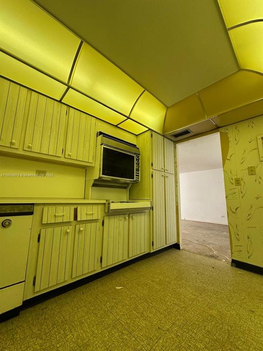 Недавно продано: $395,000 (2 спален, 2 ванн, 1360 Квадратных фут)