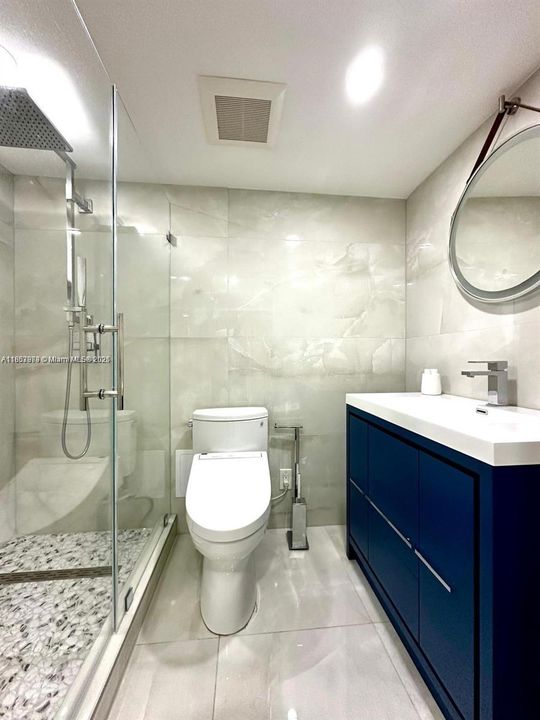 Недавно продано: $395,000 (2 спален, 2 ванн, 1360 Квадратных фут)