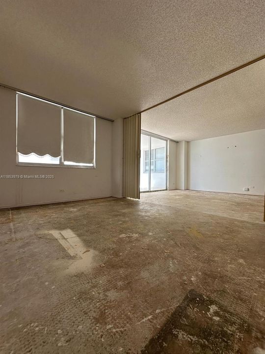 Недавно продано: $395,000 (2 спален, 2 ванн, 1360 Квадратных фут)