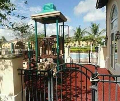 В аренду: $2,000 (3 спален, 2 ванн, 1062 Квадратных фут)