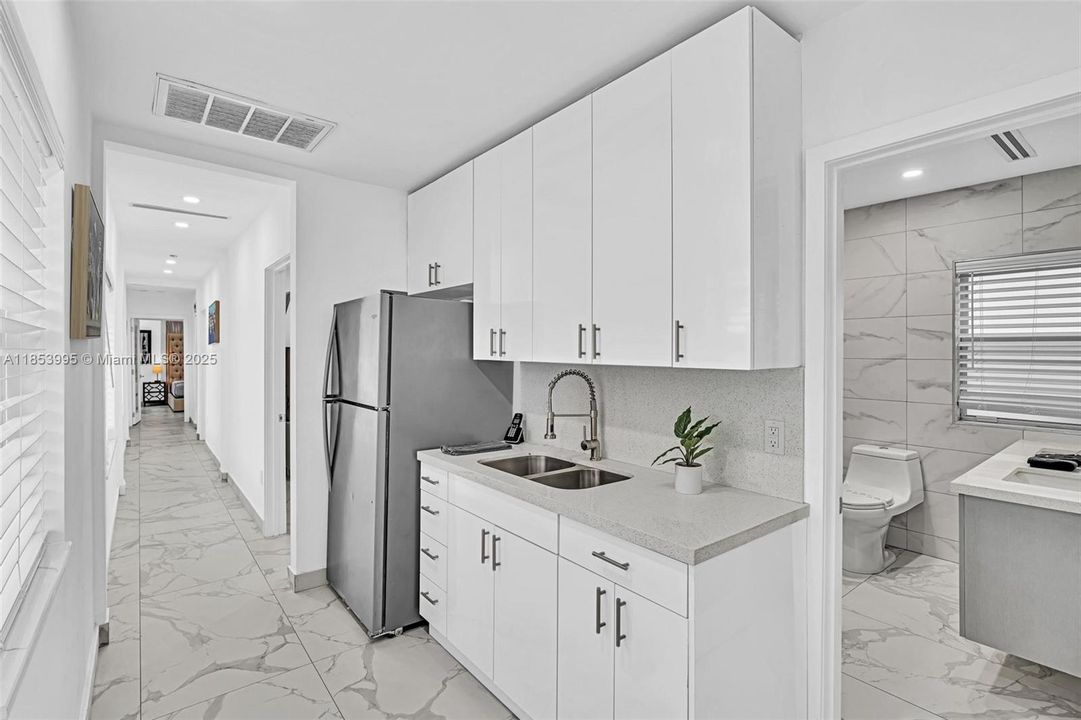 Active With Contract: $2,350,000 (5 beds, 4 baths, 2504 Square Feet)