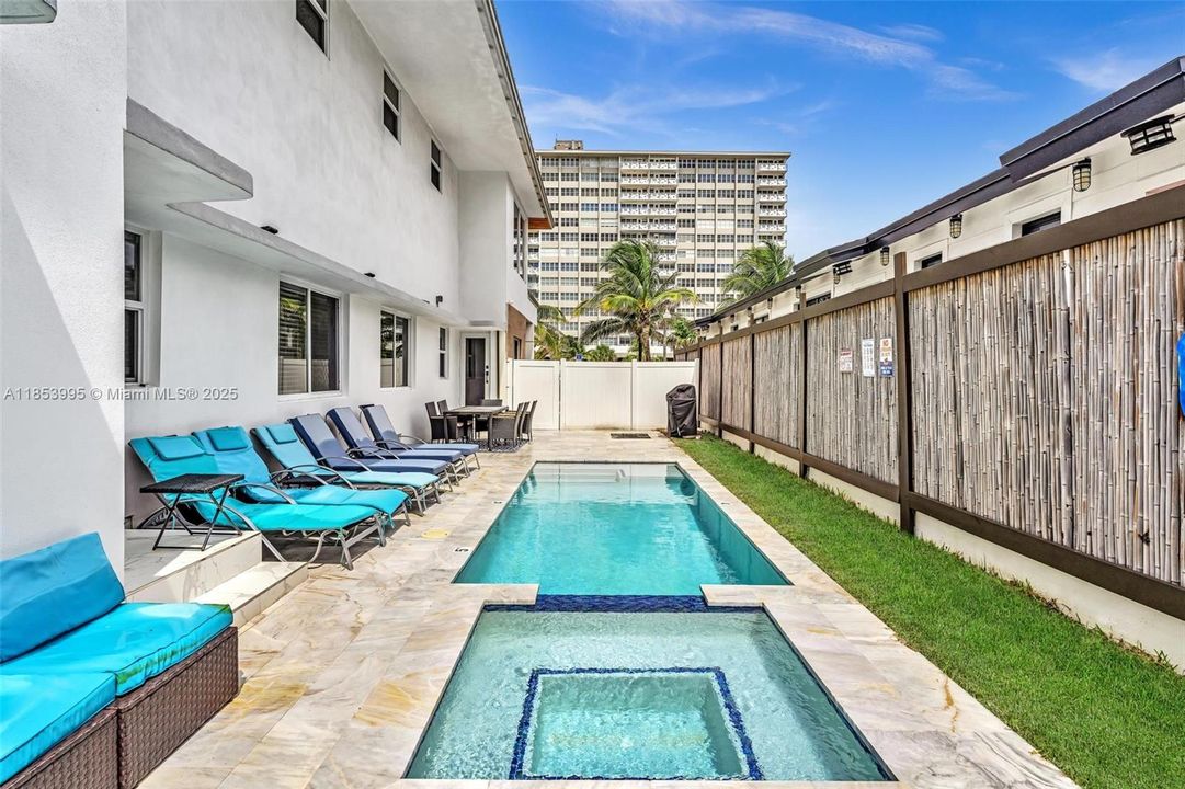 Active With Contract: $2,350,000 (5 beds, 4 baths, 2504 Square Feet)