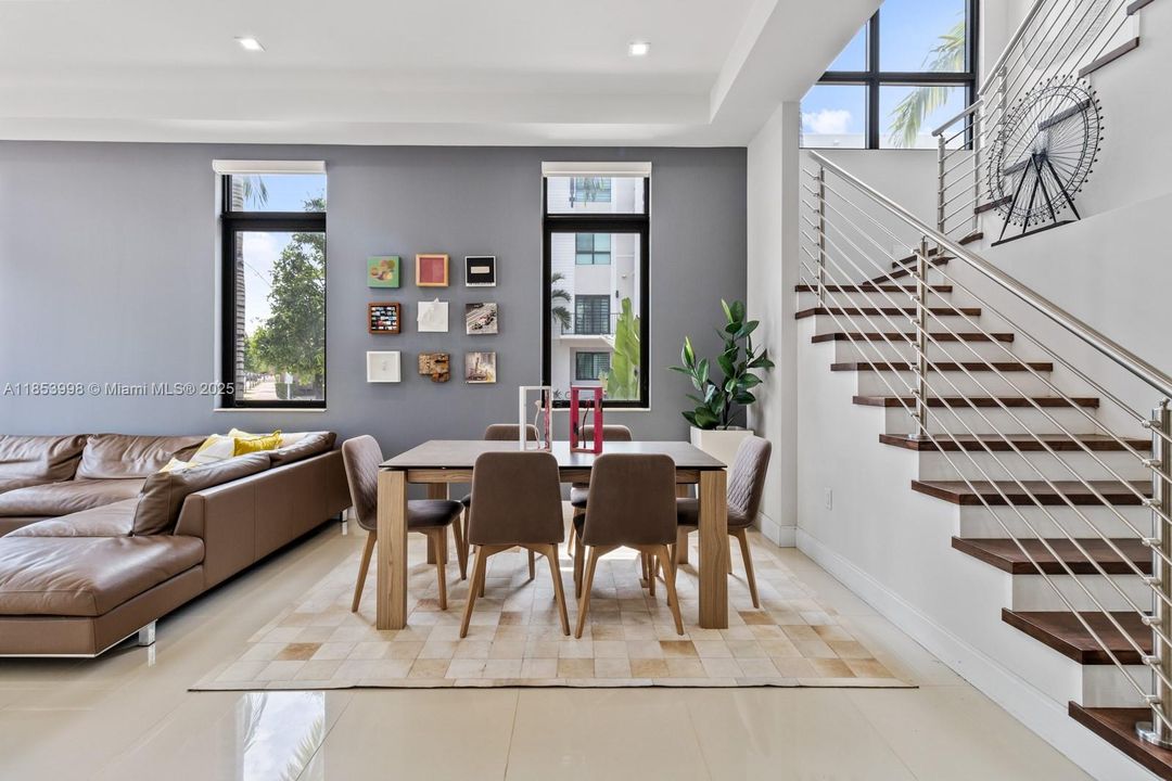 Recently Rented: $6,500 (4 beds, 4 baths, 2631 Square Feet)