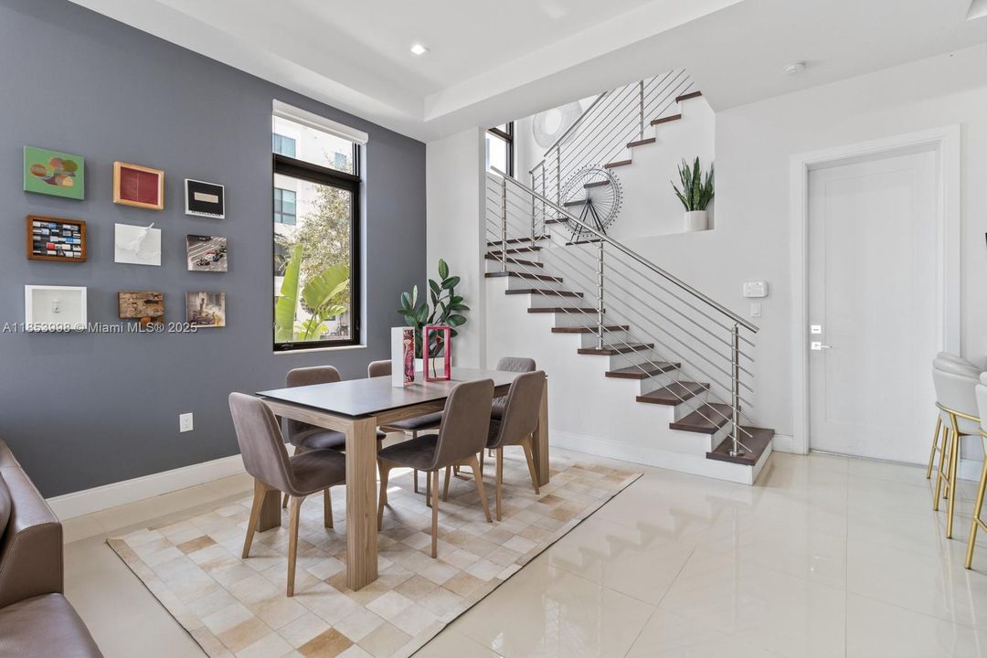 Recently Rented: $6,500 (4 beds, 4 baths, 2631 Square Feet)