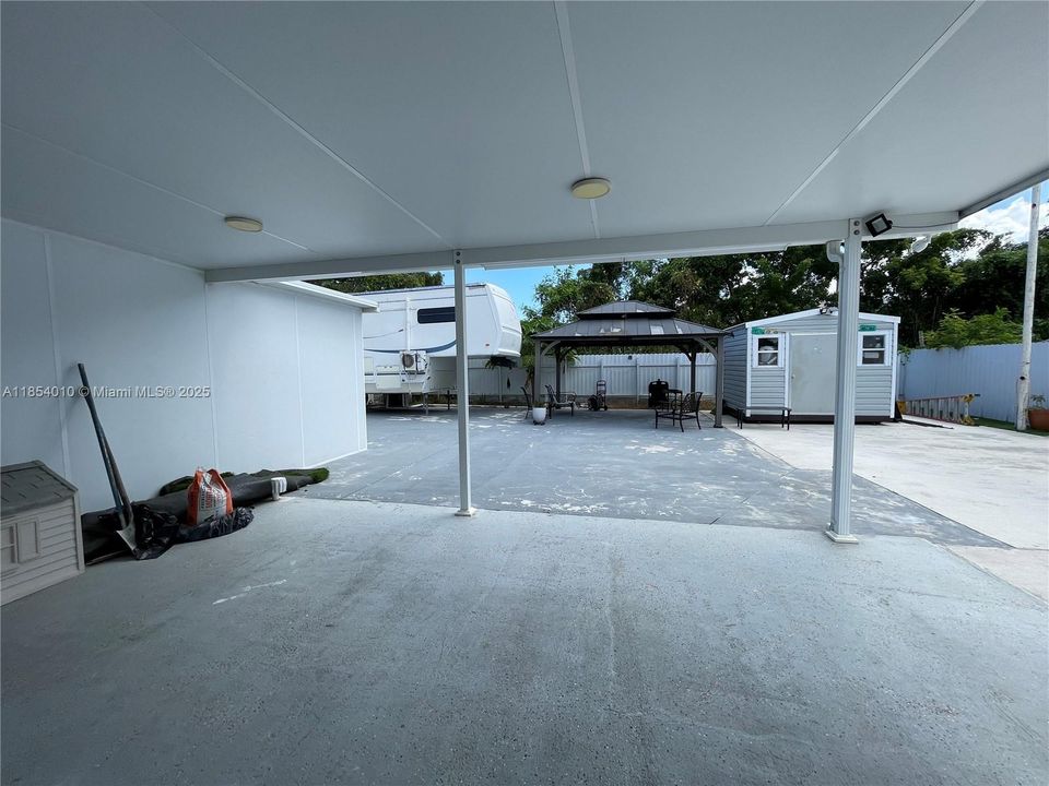 Недавно арендовано: $3,590 (3 спален, 1 ванн, 1100 Квадратных фут)