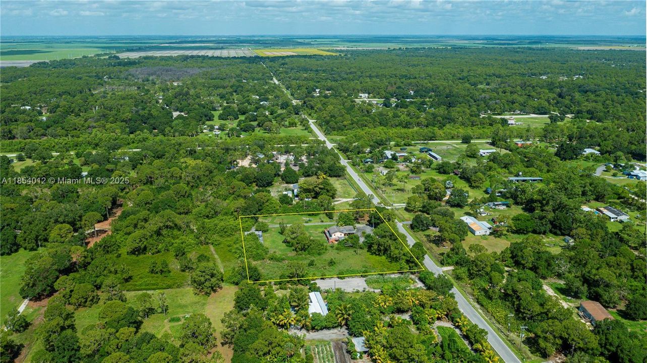 En Venta: $450,000 (5 camas, 3 baños, 0 Pies cuadrados)