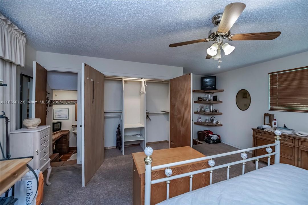 En Venta: $450,000 (5 camas, 3 baños, 0 Pies cuadrados)