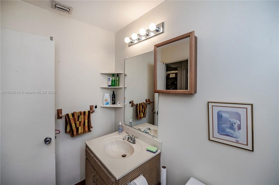 En Venta: $450,000 (5 camas, 3 baños, 0 Pies cuadrados)