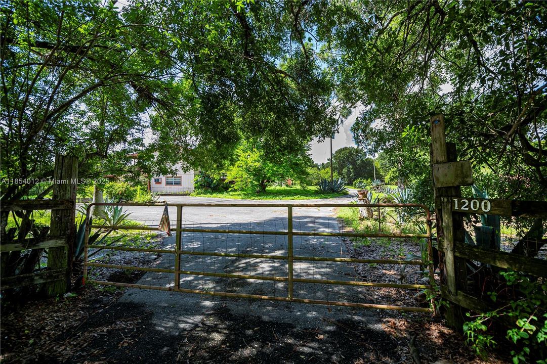 En Venta: $450,000 (5 camas, 3 baños, 0 Pies cuadrados)