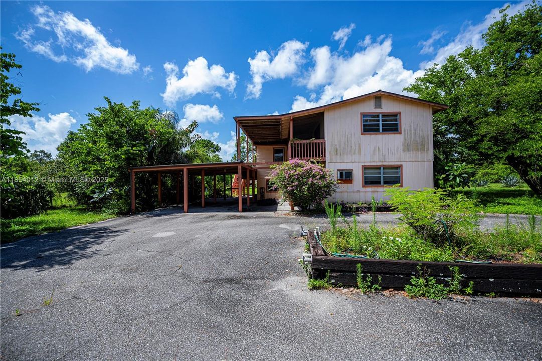 En Venta: $450,000 (5 camas, 3 baños, 0 Pies cuadrados)