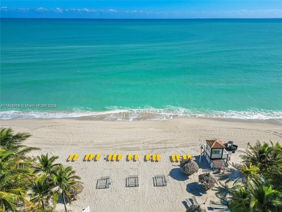 For Rent: $35,000 (6 beds, 5 baths, 4869 Square Feet)