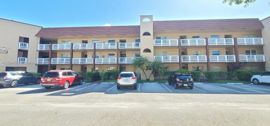 Activo con contrato: $89,000 (2 camas, 2 baños, 1025 Pies cuadrados)