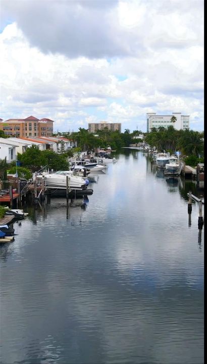 For Sale: $829,000 (2 beds, 2 baths, 1444 Square Feet)