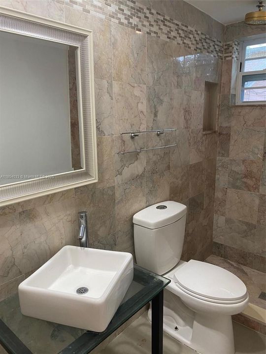 Active With Contract: $170,000 (0 beds, 1 baths, 399 Square Feet)