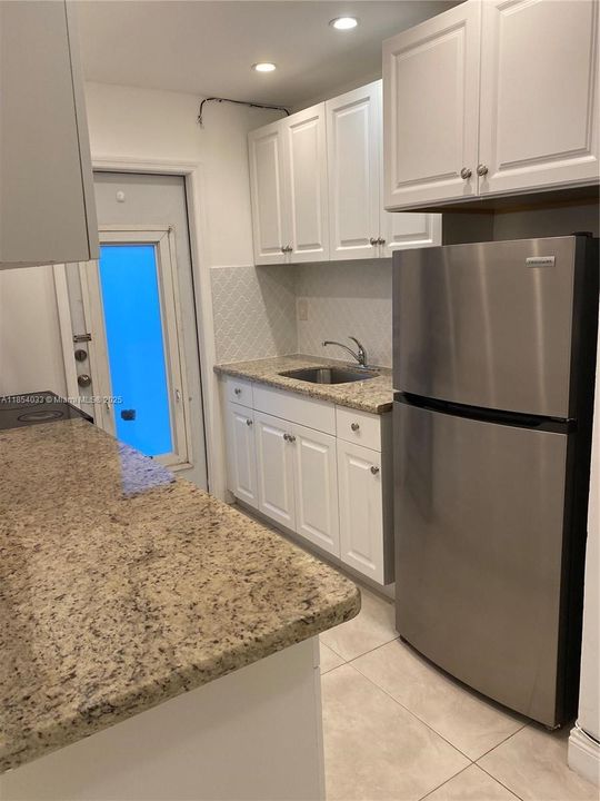 Active With Contract: $170,000 (0 beds, 1 baths, 399 Square Feet)