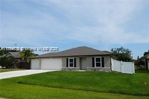 Recently Rented: $2,980 (3 beds, 2 baths, 1552 Square Feet)