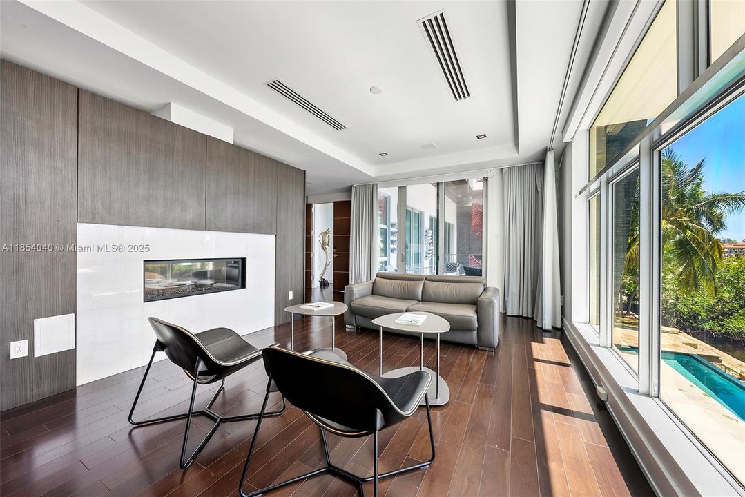 待售: $9,475,000 (7 贝兹, 6 浴室, 7674 平方英尺)