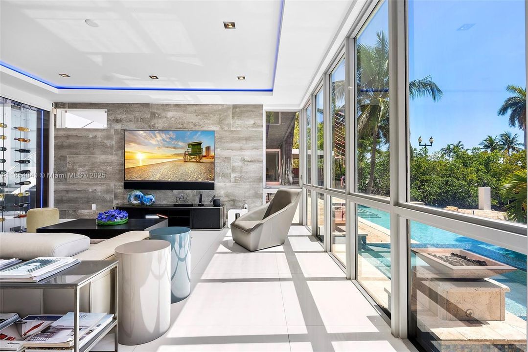 待售: $9,475,000 (7 贝兹, 6 浴室, 7674 平方英尺)