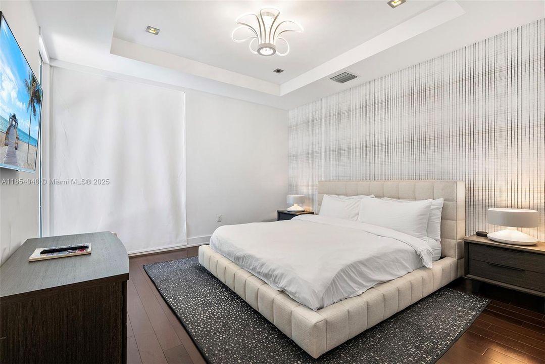 待售: $9,475,000 (7 贝兹, 6 浴室, 7674 平方英尺)