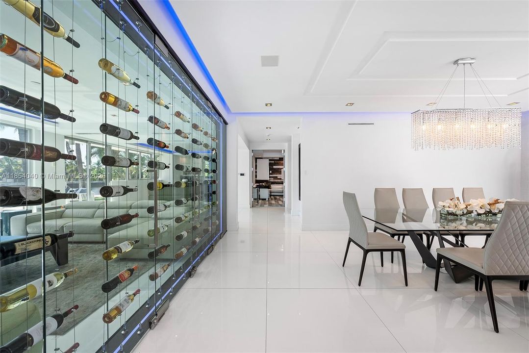 待售: $9,475,000 (7 贝兹, 6 浴室, 7674 平方英尺)