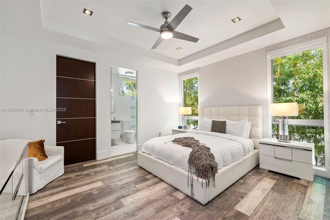 待售: $9,475,000 (7 贝兹, 6 浴室, 7674 平方英尺)