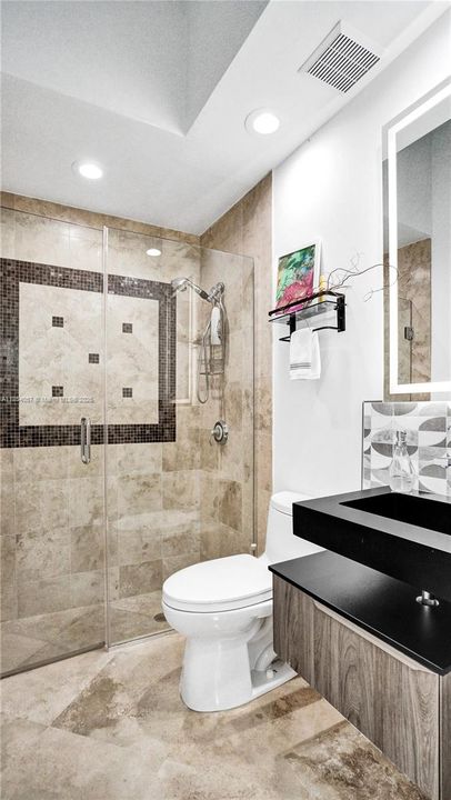 最近售出: $1,595,000 (4 贝兹, 4 浴室, 3342 平方英尺)