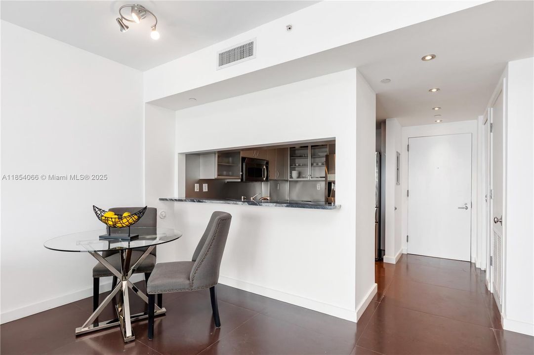 Недавно продано: $775,000 (1 спален, 1 ванн, 778 Квадратных фут)