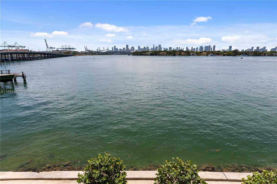 Недавно продано: $775,000 (1 спален, 1 ванн, 778 Квадратных фут)