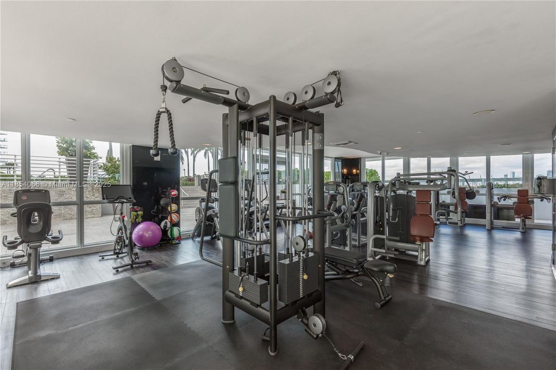 Недавно продано: $775,000 (1 спален, 1 ванн, 778 Квадратных фут)