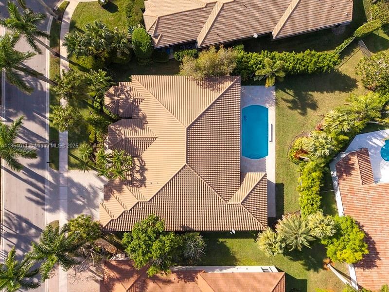 Recientemente alquilado: $13,000 (5 camas, 4 baños, 4186 Pies cuadrados)