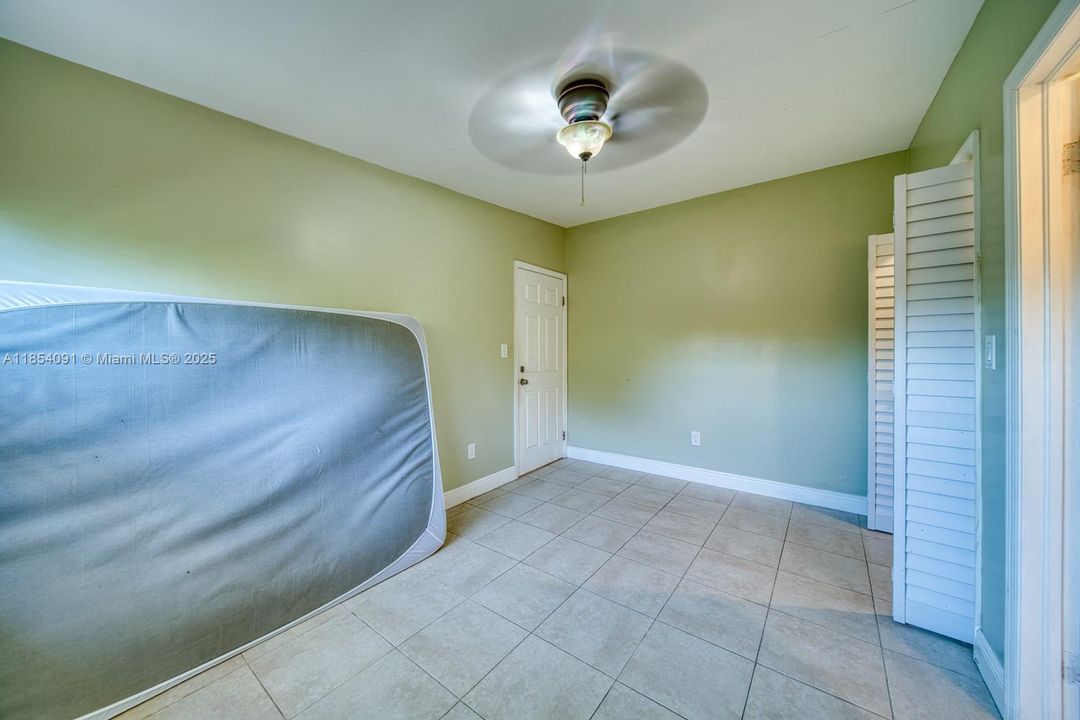 Недавно продано: $560,000 (3 спален, 2 ванн, 1066 Квадратных фут)