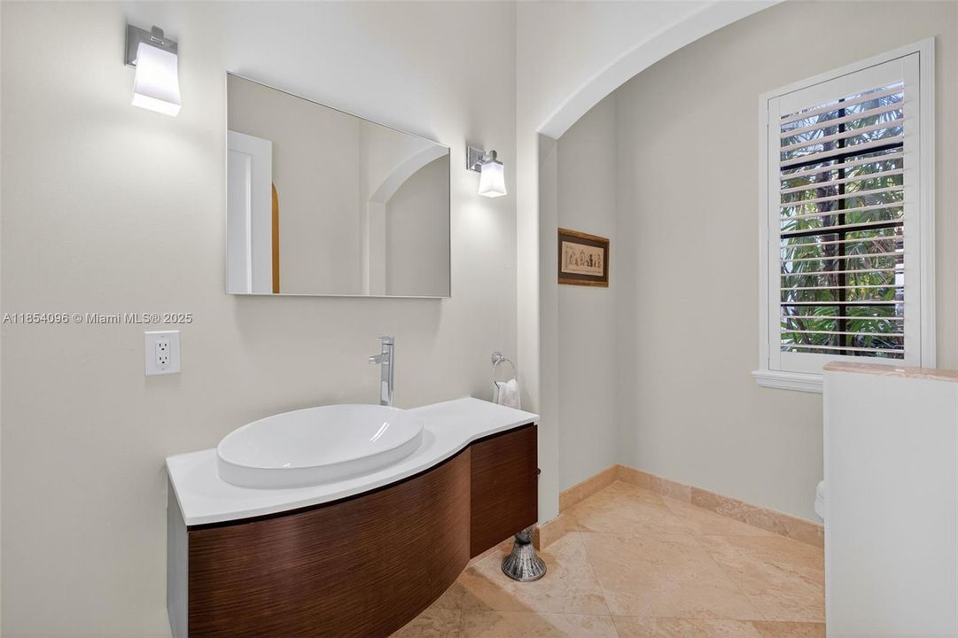 Downstaits powder Room