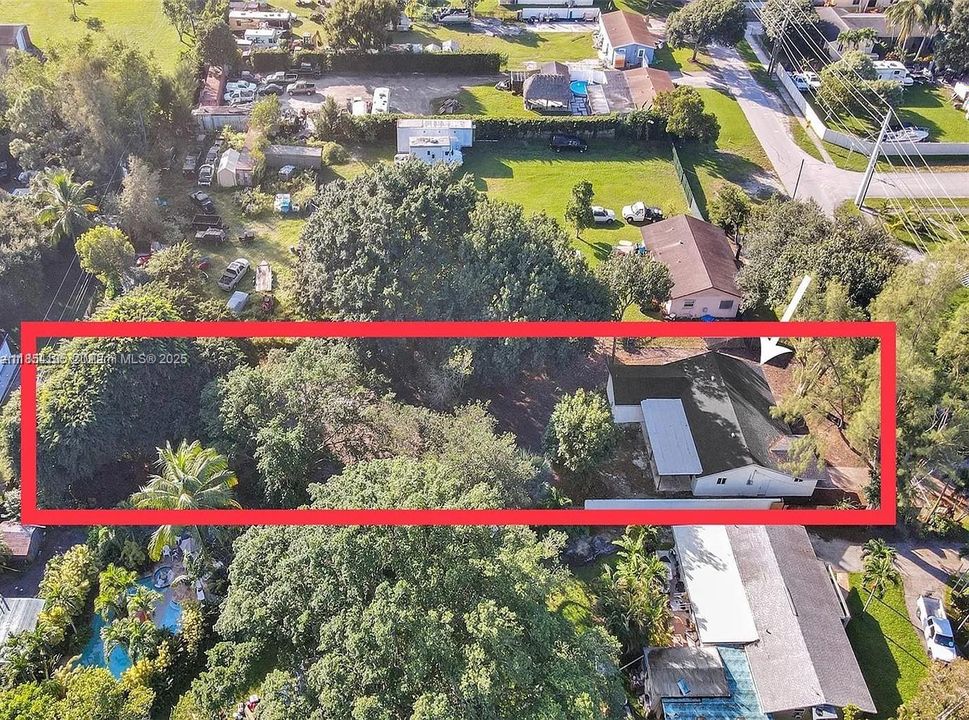 Vendido Recientemente: $665,000 (4 camas, 2 baños, 1614 Pies cuadrados)