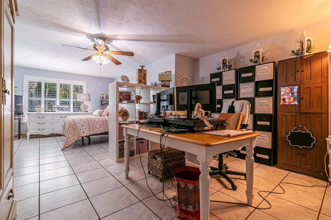 Recently Sold: $1,849,900 (8 beds, 6 baths, 7212 Square Feet)